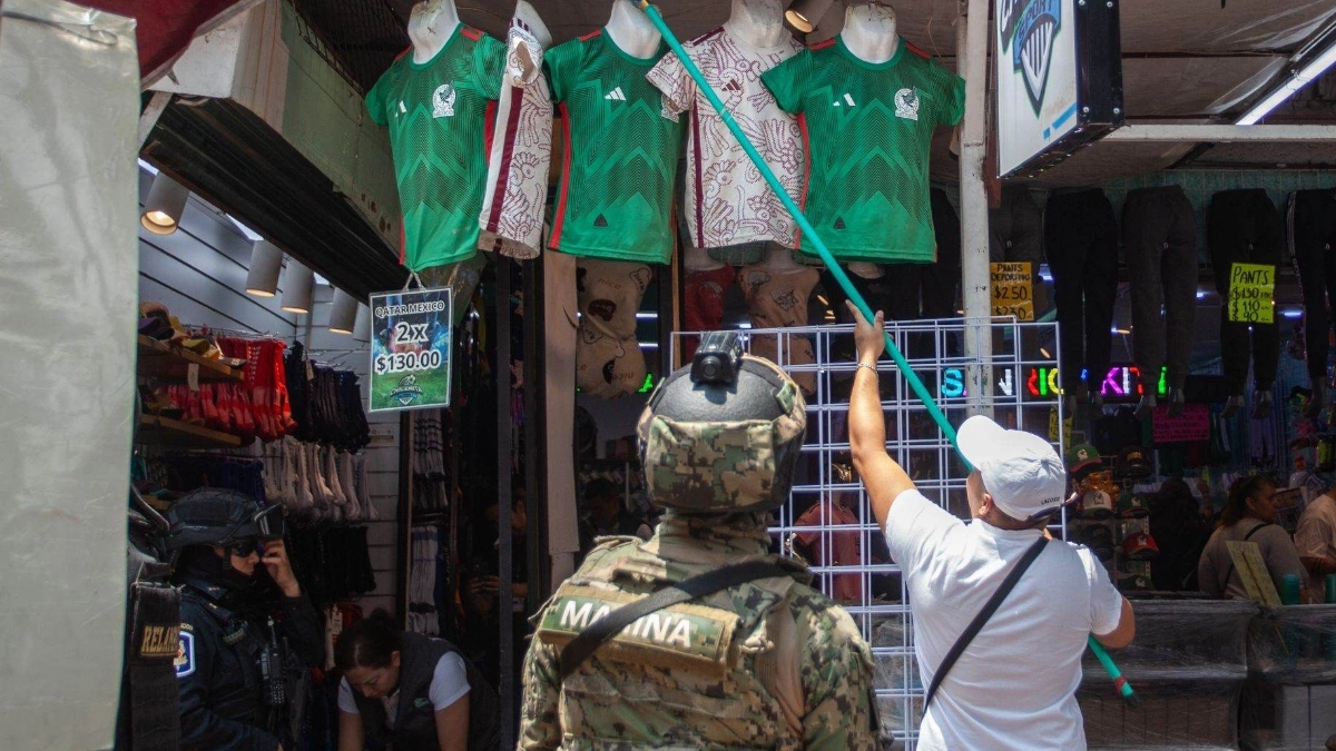 Mercancía pirata del Mundial 2026 podría generar pérdidas por más de 400 millones de pesos en la CDMX