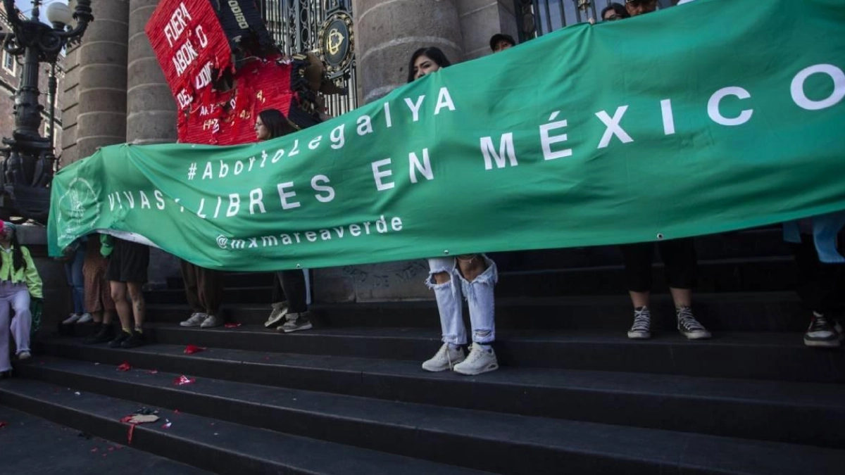 Multan al Congreso de Yucatán con casi un millón de pesos por incumplir fallo de la Corte sobre aborto