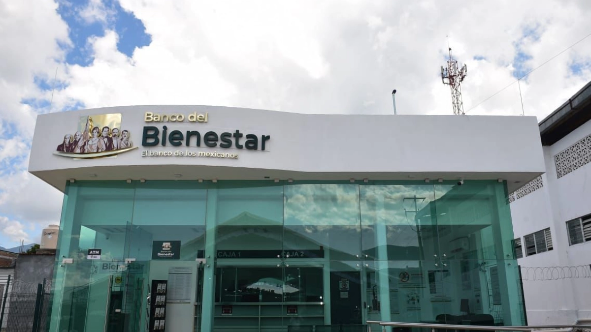 Detienen a tres personas por robo de 5 mdp a sucursal del Banco del Bienestar en Nuevo León, aparentemente fue un autorrobo