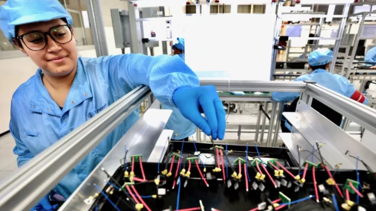 Inteligencia Artificial impulsa exportaciones tecnológicas de México y desplaza al sector automotriz hacia Estados Unidos