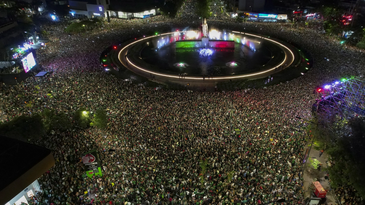 Celebración histórica por triunfo de México reúne a 1.4 millones en CDMX; festejos dejan cuatro muertos