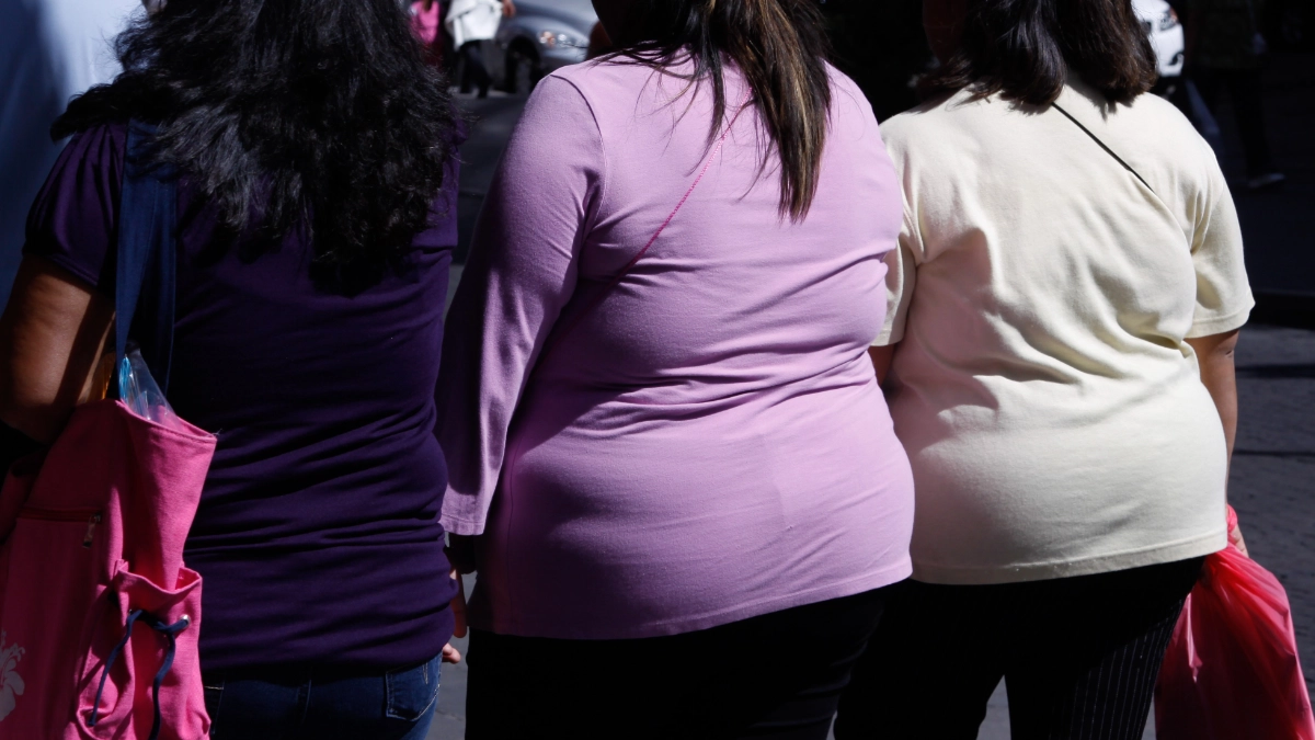 Obesidad afecta a 37% de los adultos en México; especialistas urgen reforzar acciones de prevención