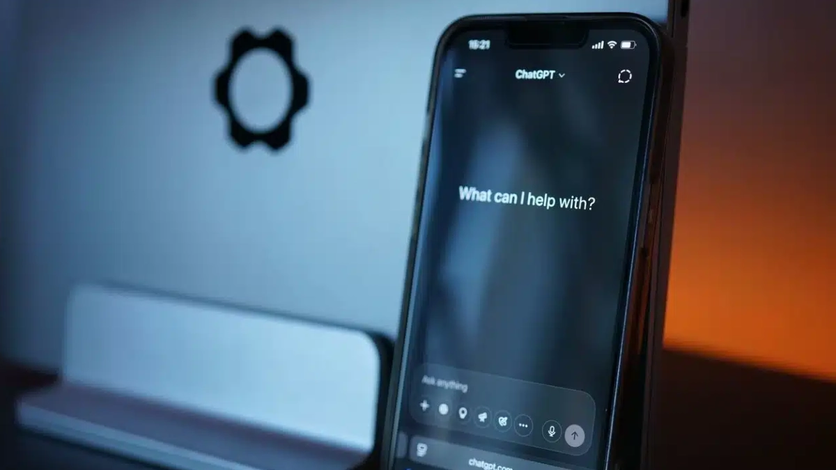 OpenAI presenta ChatGPT para adolescentes con nuevas medidas de seguridad