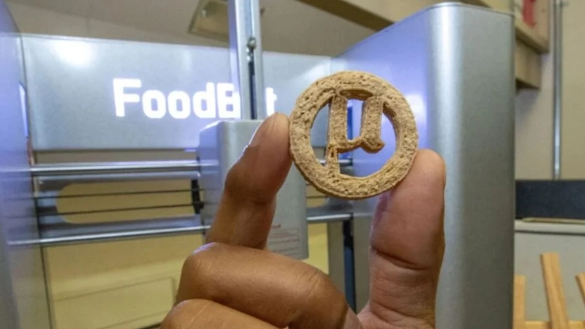 Científicos convierten residuos plásticos y agrícolas en galletas ricas en proteínas