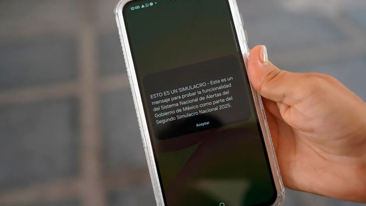 Nueva alerta celular incluirá huracanes, inundaciones y otros fenómenos naturales