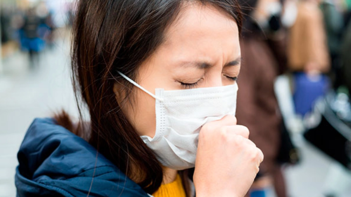 Contaminación del aire podría aumentar la tos nocturna y afectar el sueño, revela estudio
