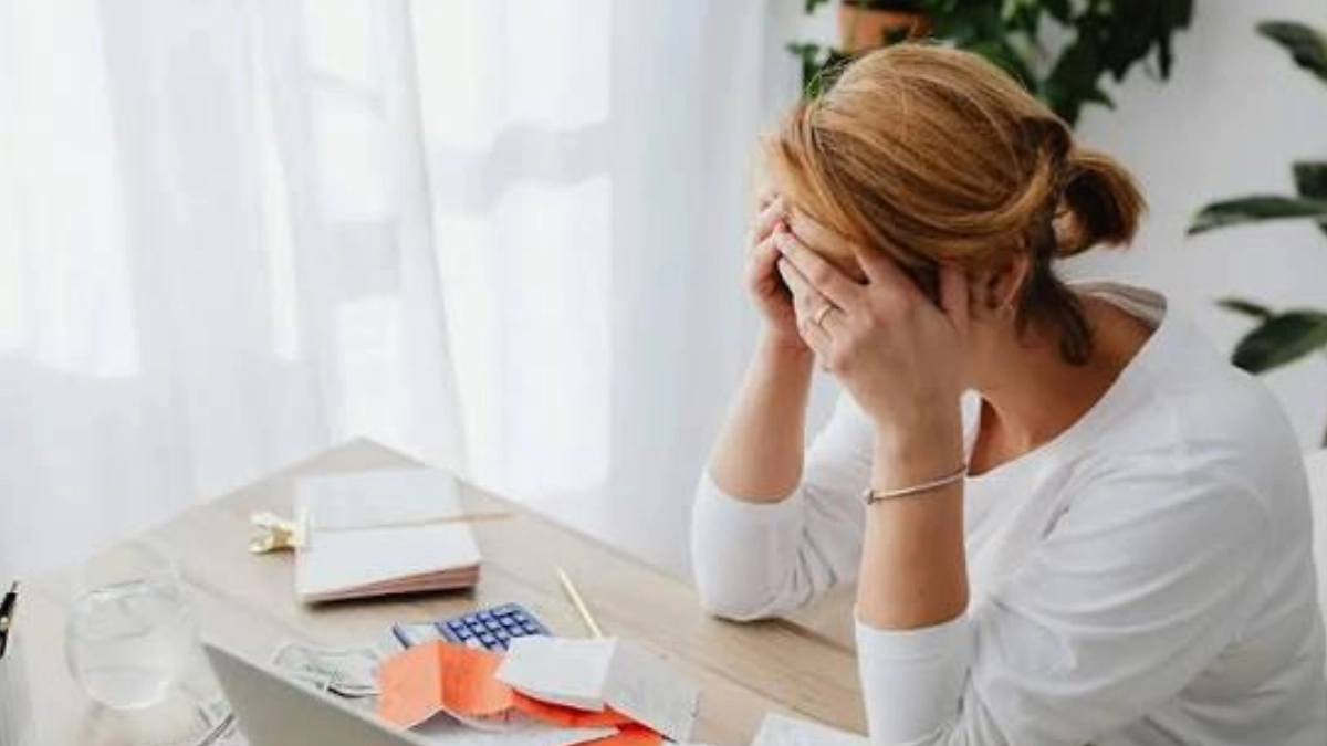 Mujeres enfrentan mayor estrés financiero que los hombres en México: Condusef