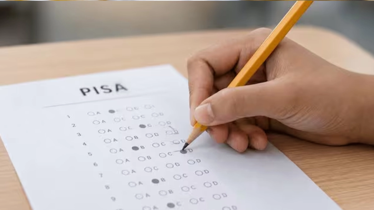 Cuatro de cada 10 estudiantes mexicanos presentan rezago en ciencias, lectura y matemáticas: PISA 2025