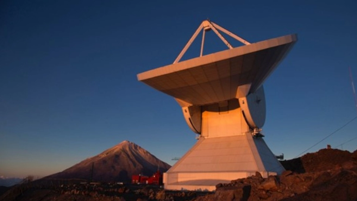 Telescopio mexicano detecta molécula clave antes del nacimiento de una estrella