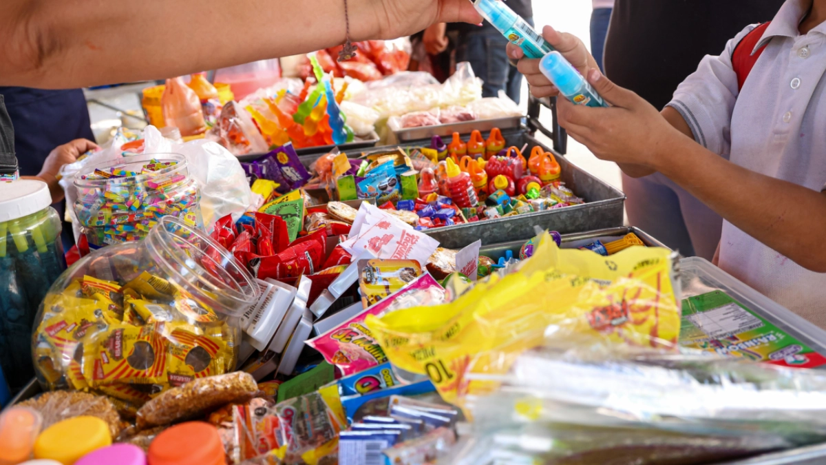 SCJN avala prohibición de vender comida chatarra en todas las escuelas, incluidas universidades