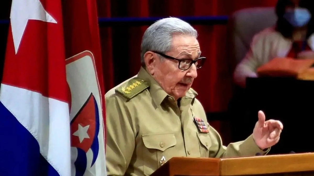 Emiten orden de arresto contra Raúl Castro por derribo de avionetas en 1996